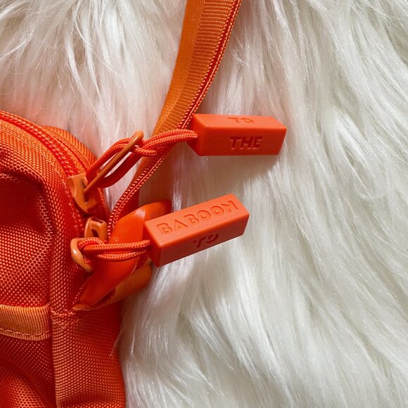 Baboon To The Moon Bright Red Orange 1.2 L Sling Crossbody Purse Bag - Picture 7 of 10